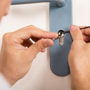Home and Commercial Locksmith Services